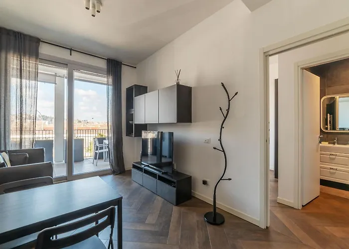Guesthost - Ostiense Modern Apartment Rom