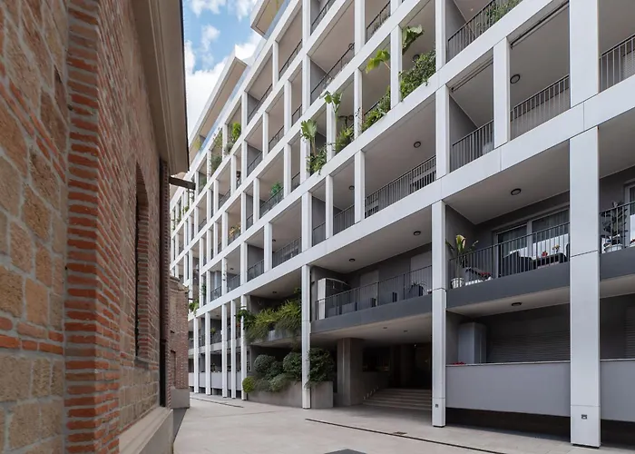 Guesthost - Ostiense Modern Apartment